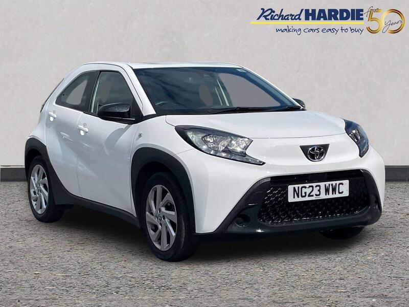 TOYOTA AYGO X